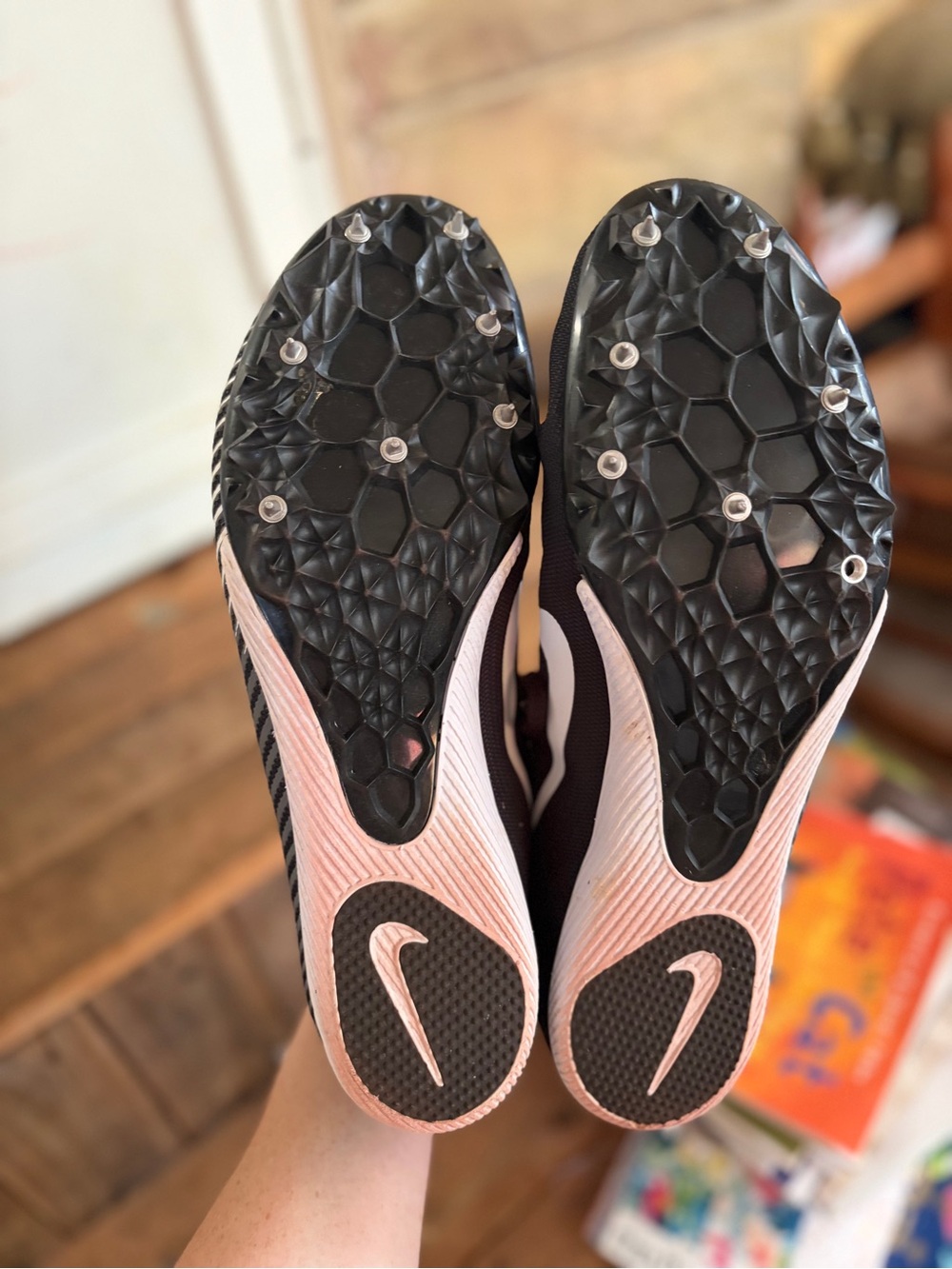 Nike Black and White Sprint Spikes - Picture 3 of 12